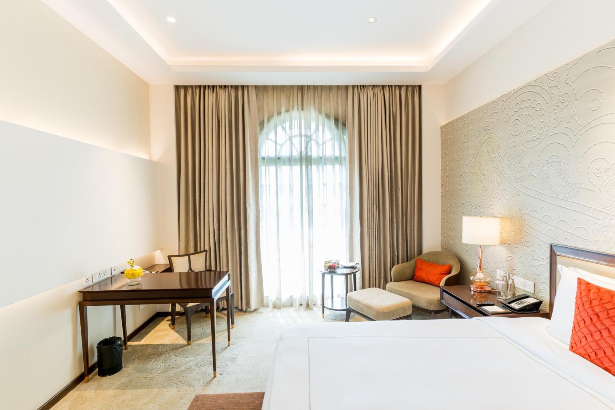 Taj Mahal Lucknow Hotel Стая снимка