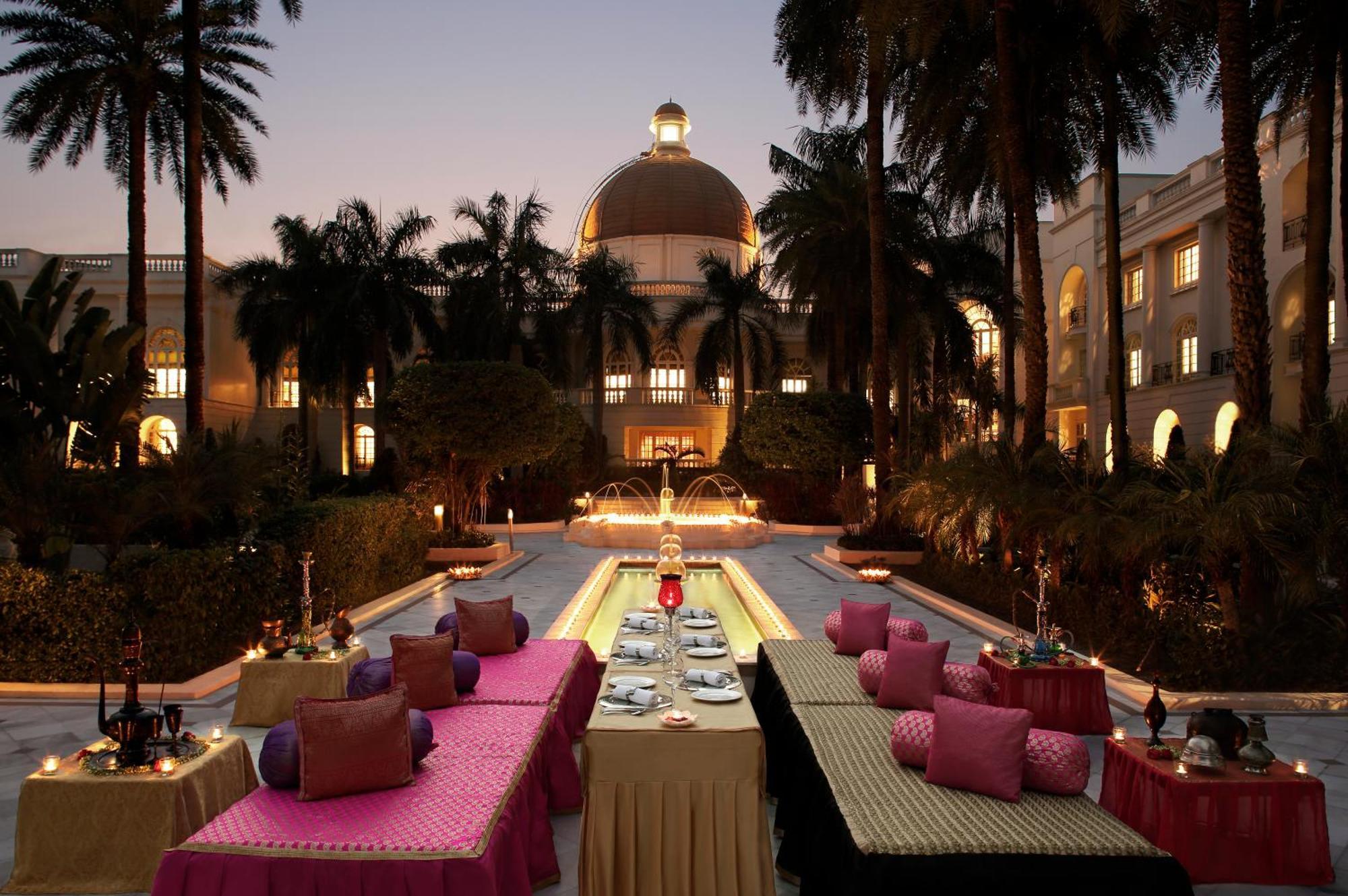 Taj Mahal Lucknow Hotel Екстериор снимка