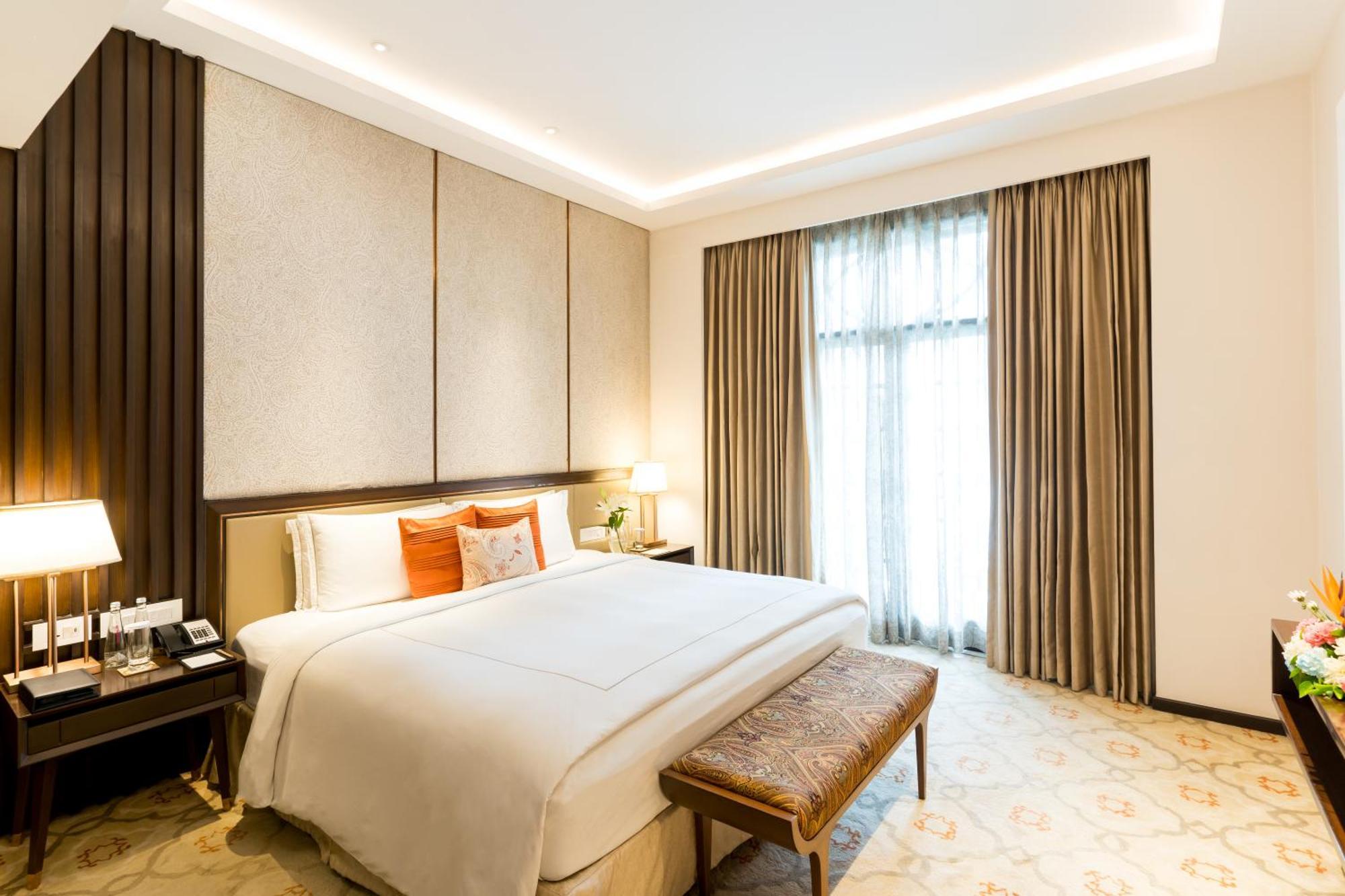 Taj Mahal Lucknow Hotel Екстериор снимка