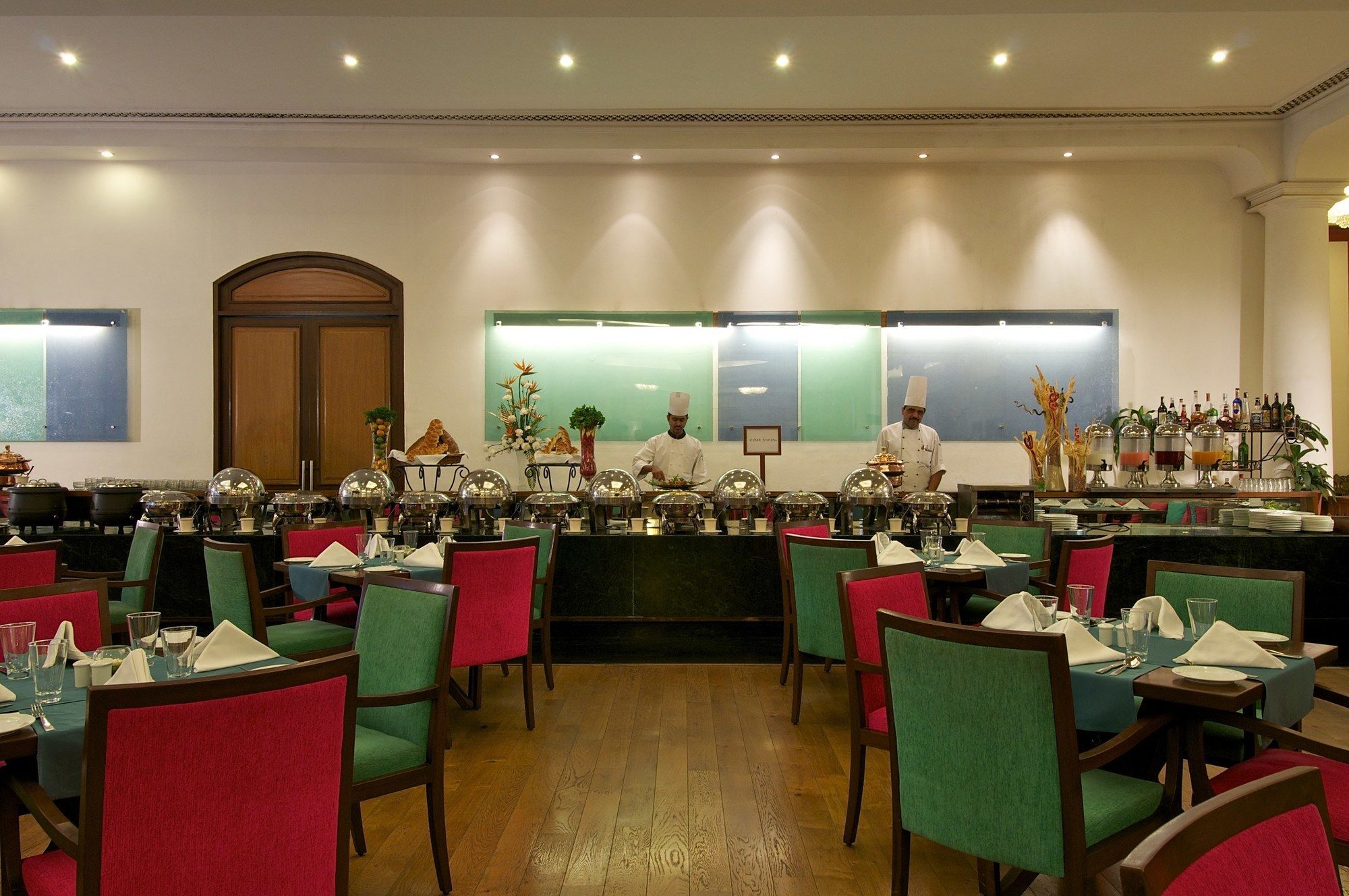 Taj Mahal Lucknow Hotel Екстериор снимка