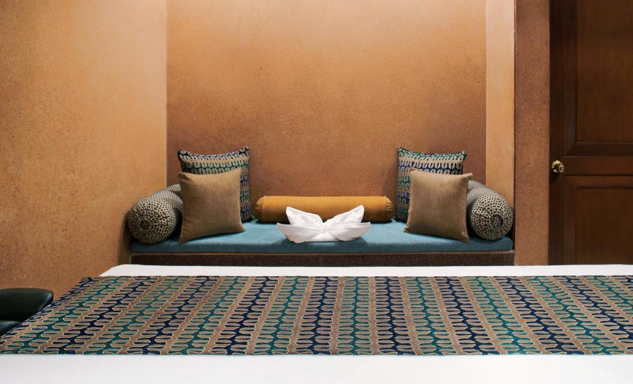 Taj Mahal Lucknow Hotel Екстериор снимка